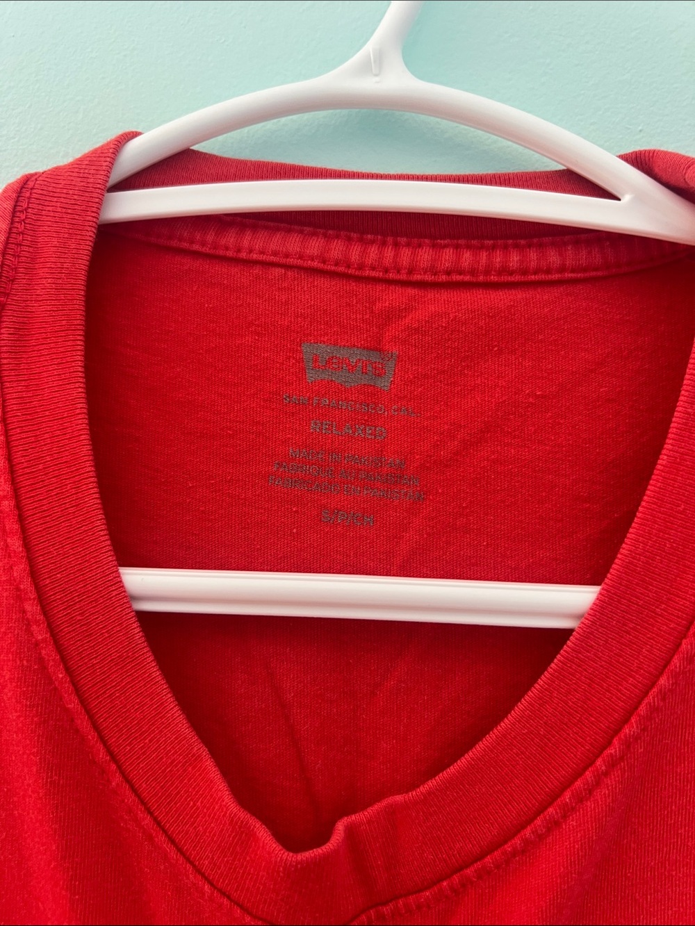 Levi's Red Tee - Picture 2 of 5